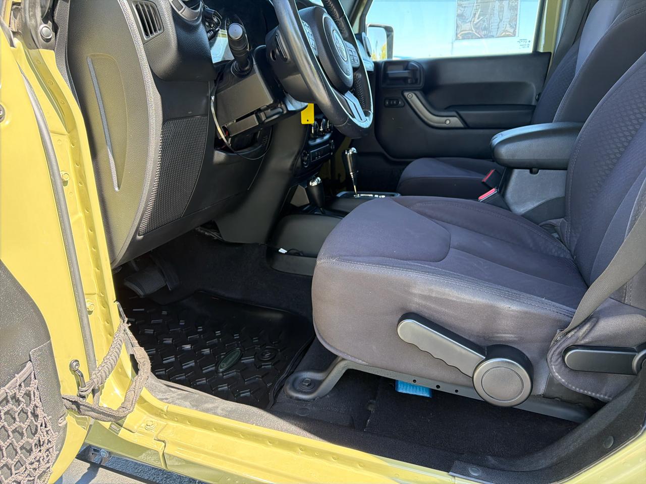 Jeep Wrangler Unlimited 4WD 4dr Sport 2013