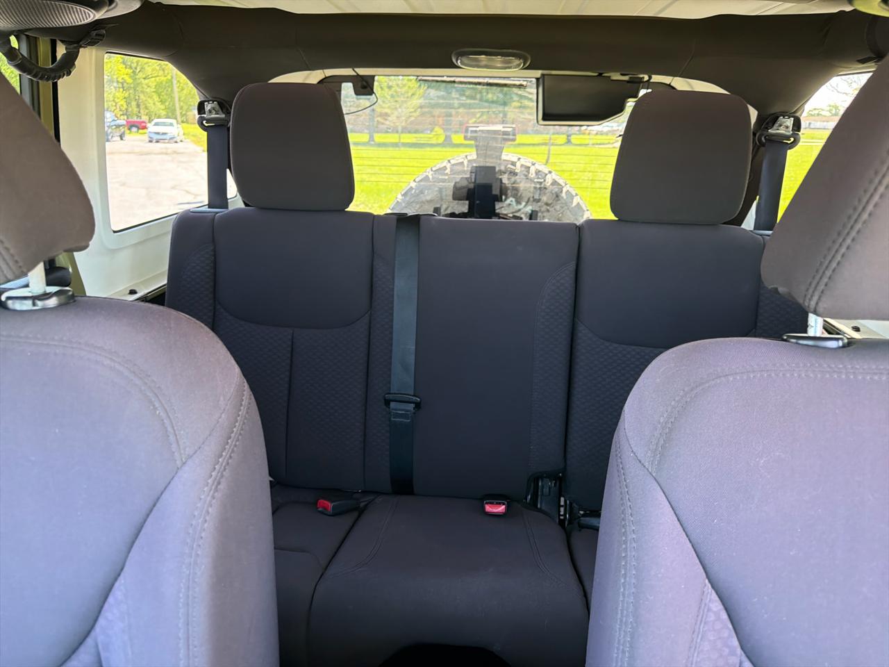 Jeep Wrangler Unlimited 4WD 4dr Sport 2013