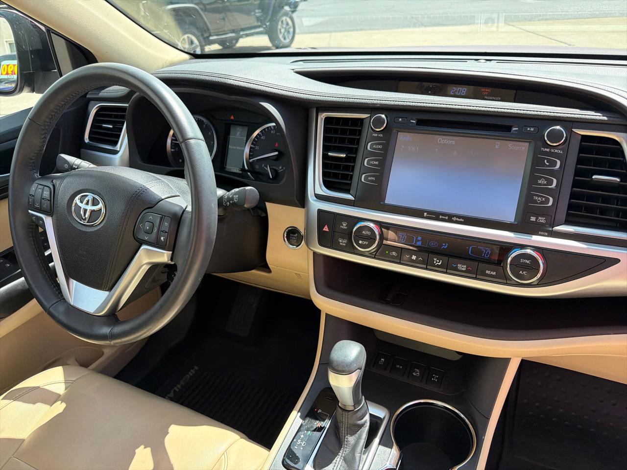 Toyota Highlander AWD 4dr V6 XLE (Natl) 2016