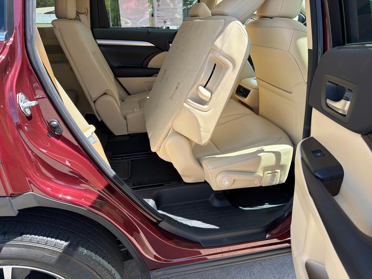 Toyota Highlander AWD 4dr V6 XLE (Natl) 2016