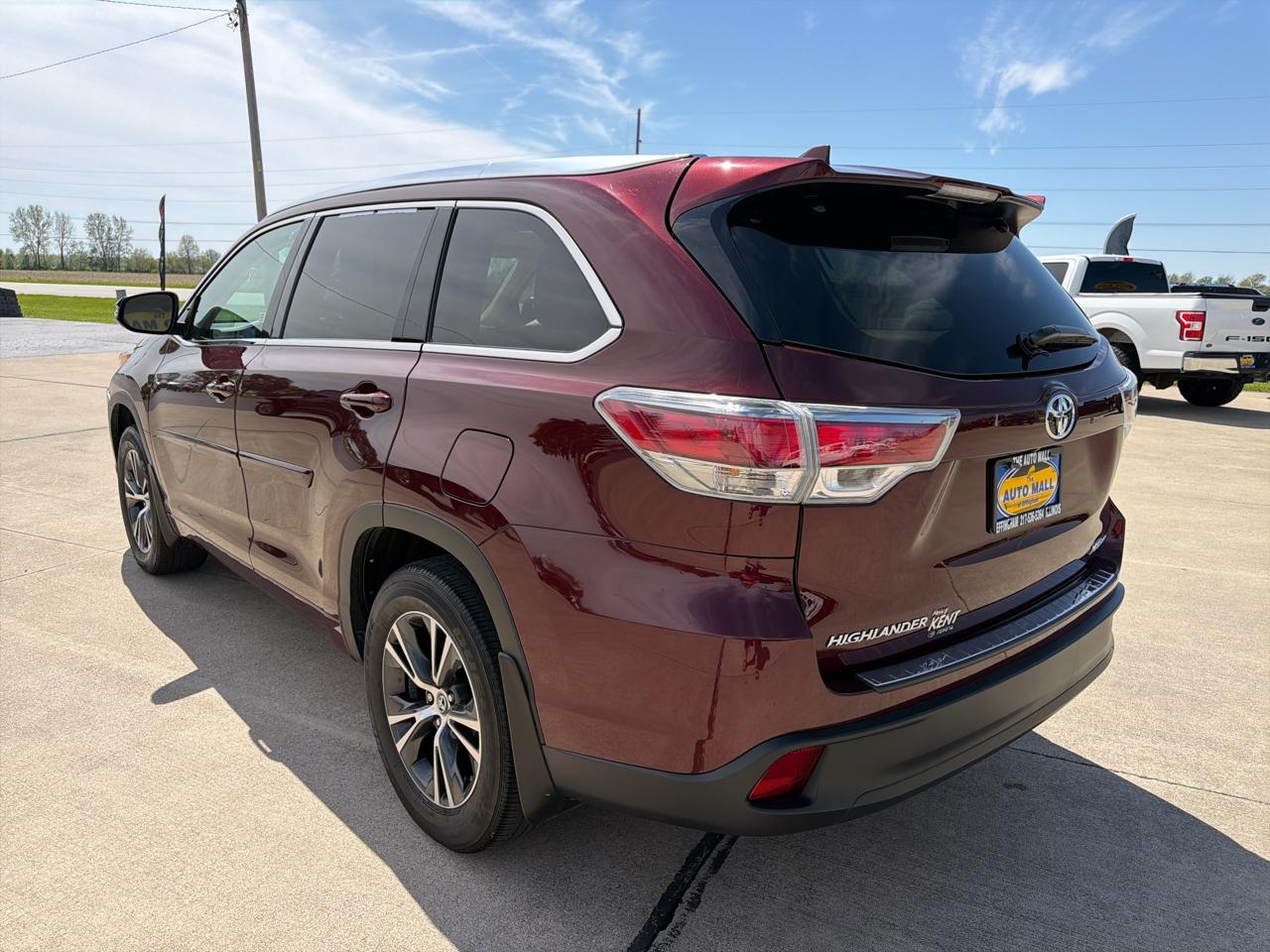 Toyota Highlander AWD 4dr V6 XLE (Natl) 2016