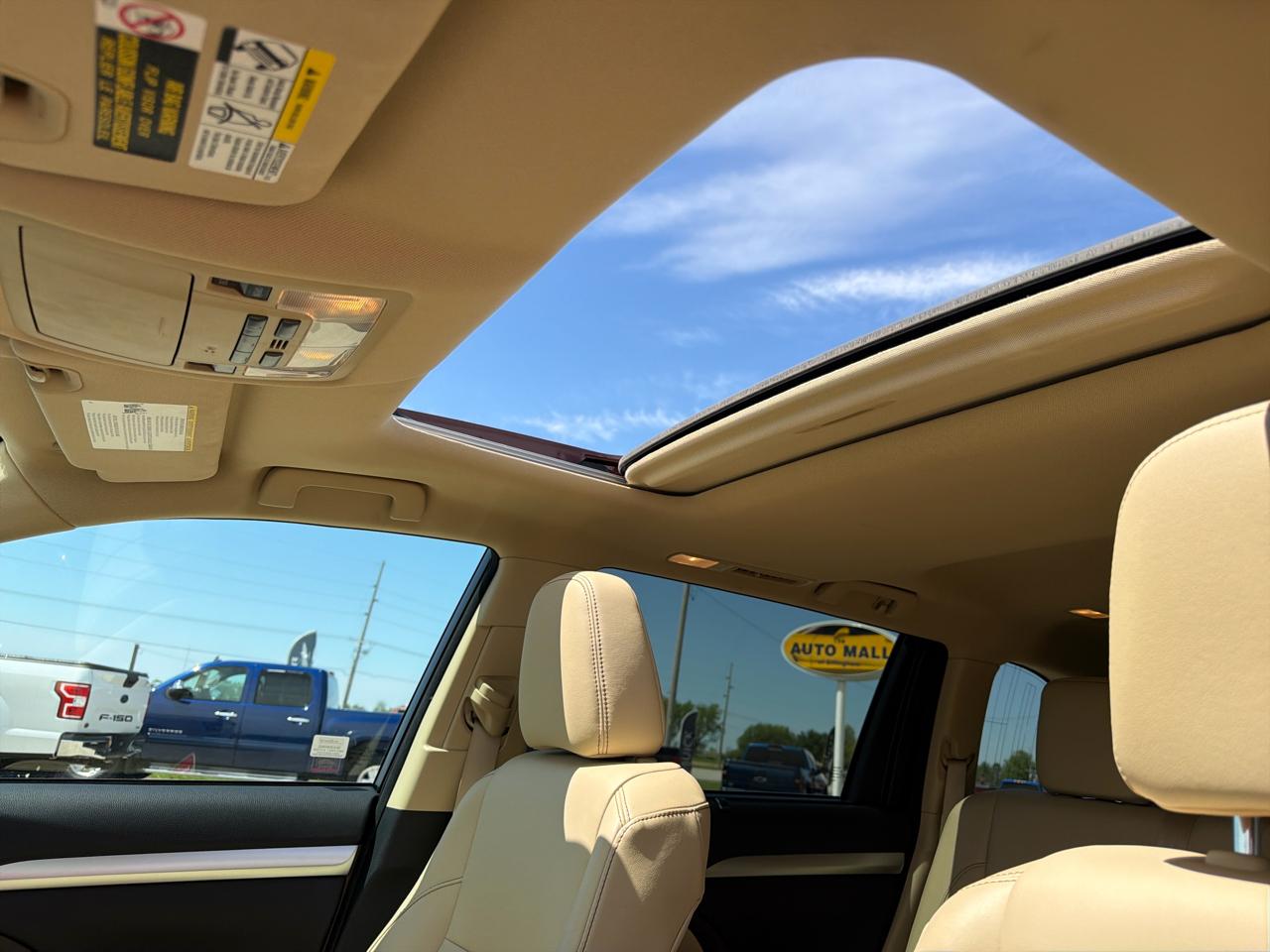 Toyota Highlander AWD 4dr V6 XLE (Natl) 2016