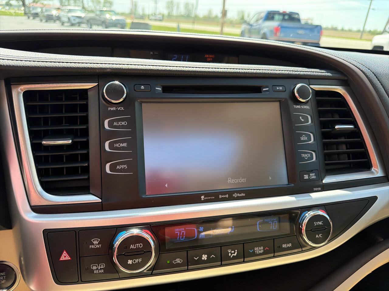 Toyota Highlander AWD 4dr V6 XLE (Natl) 2016