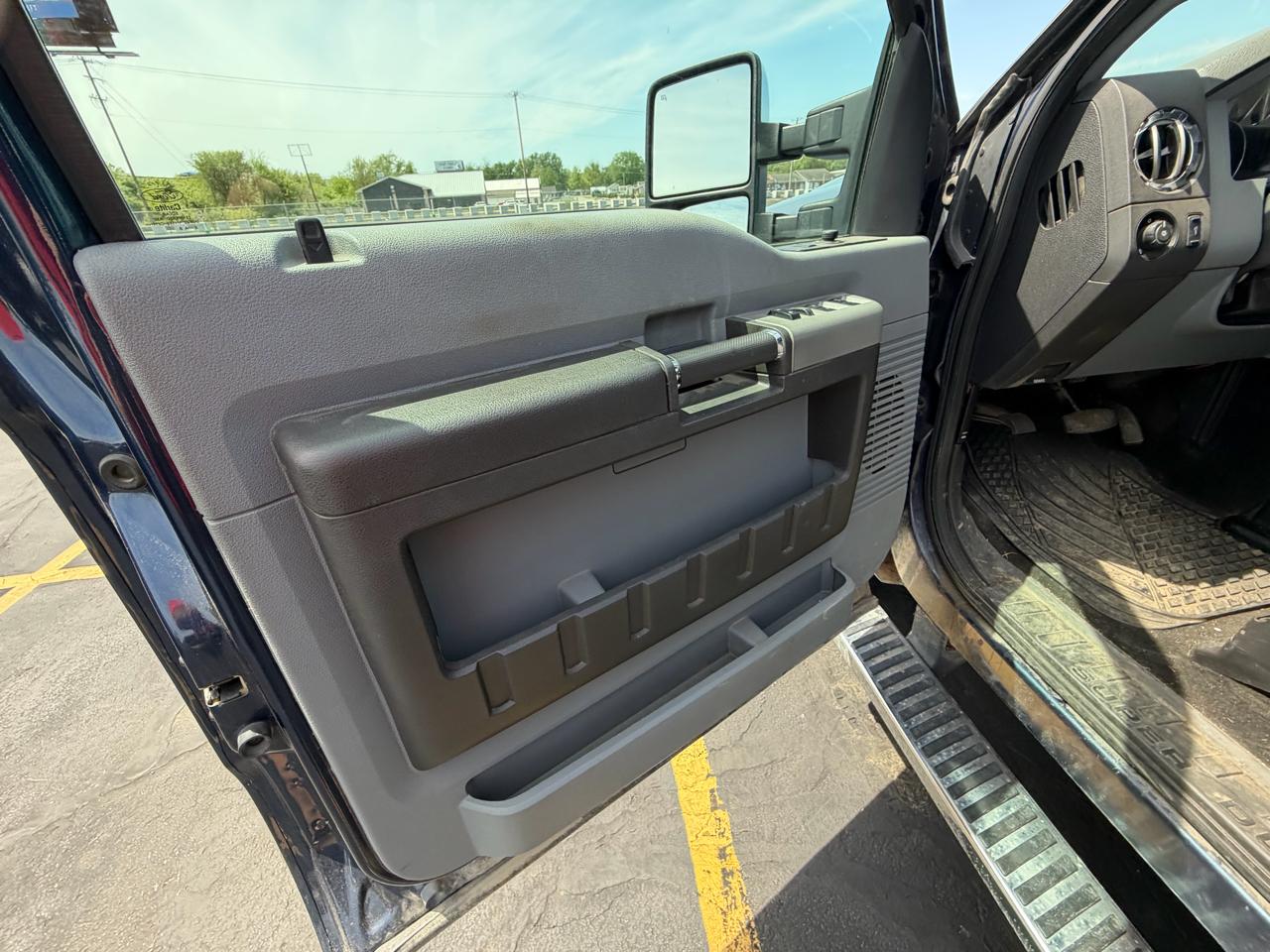 Ford Super Duty F-350 SRW 4WD Crew Cab 156" King Ranch 2014