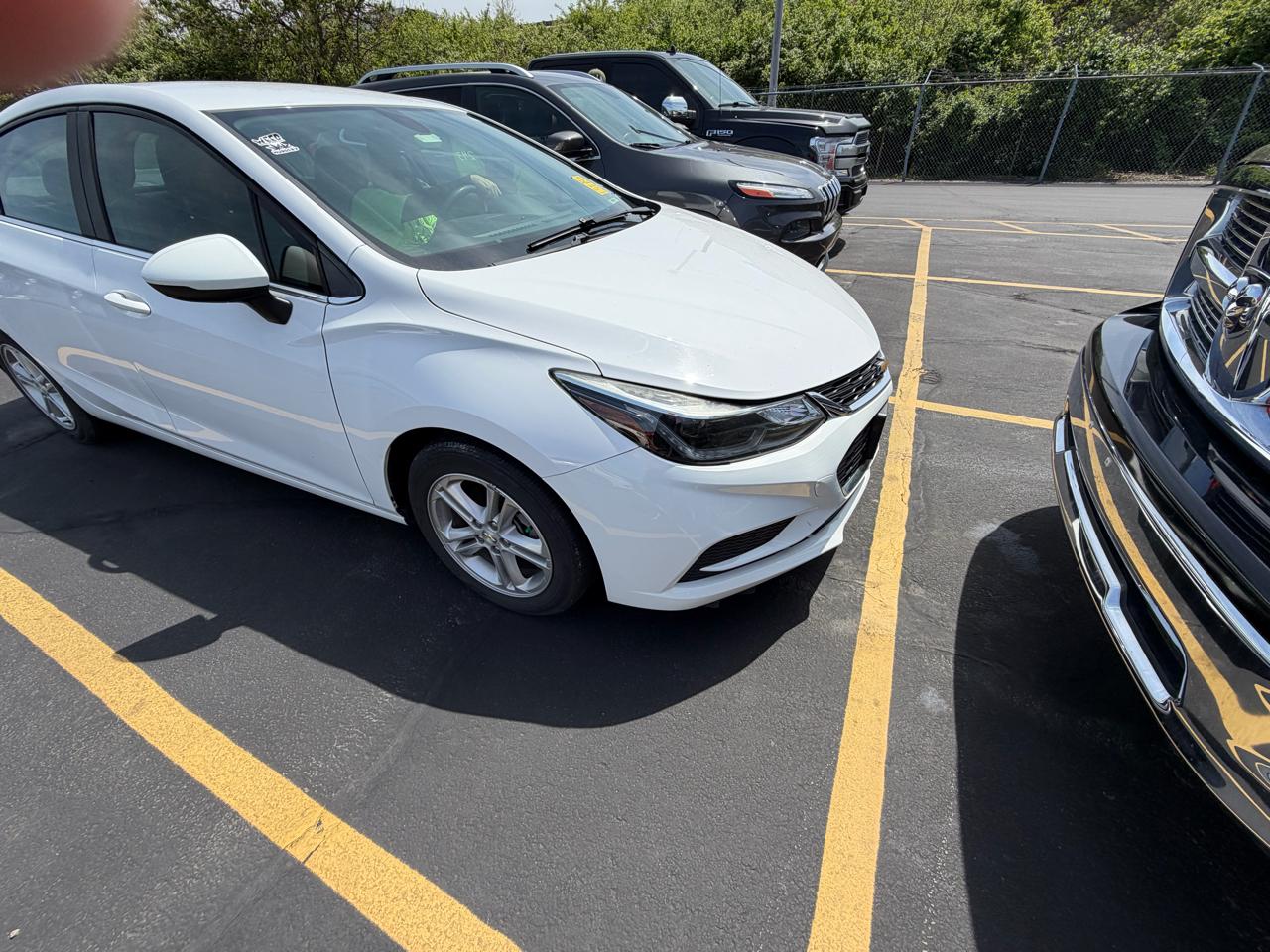 Chevrolet Cruze 4dr Sdn 1.4L LT w/1SD 2017