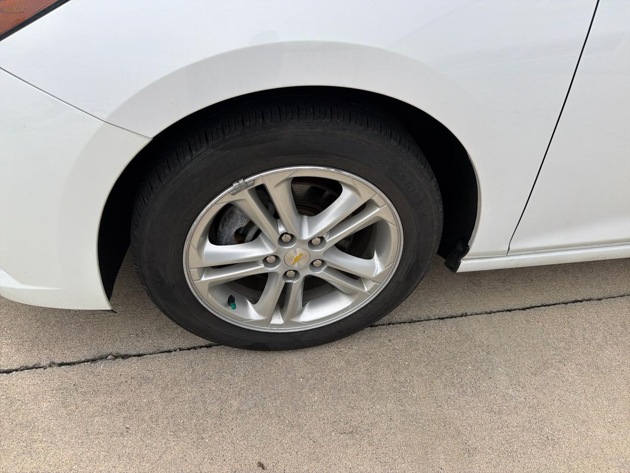 Chevrolet Cruze 4dr Sdn 1.4L LT w/1SD 2017