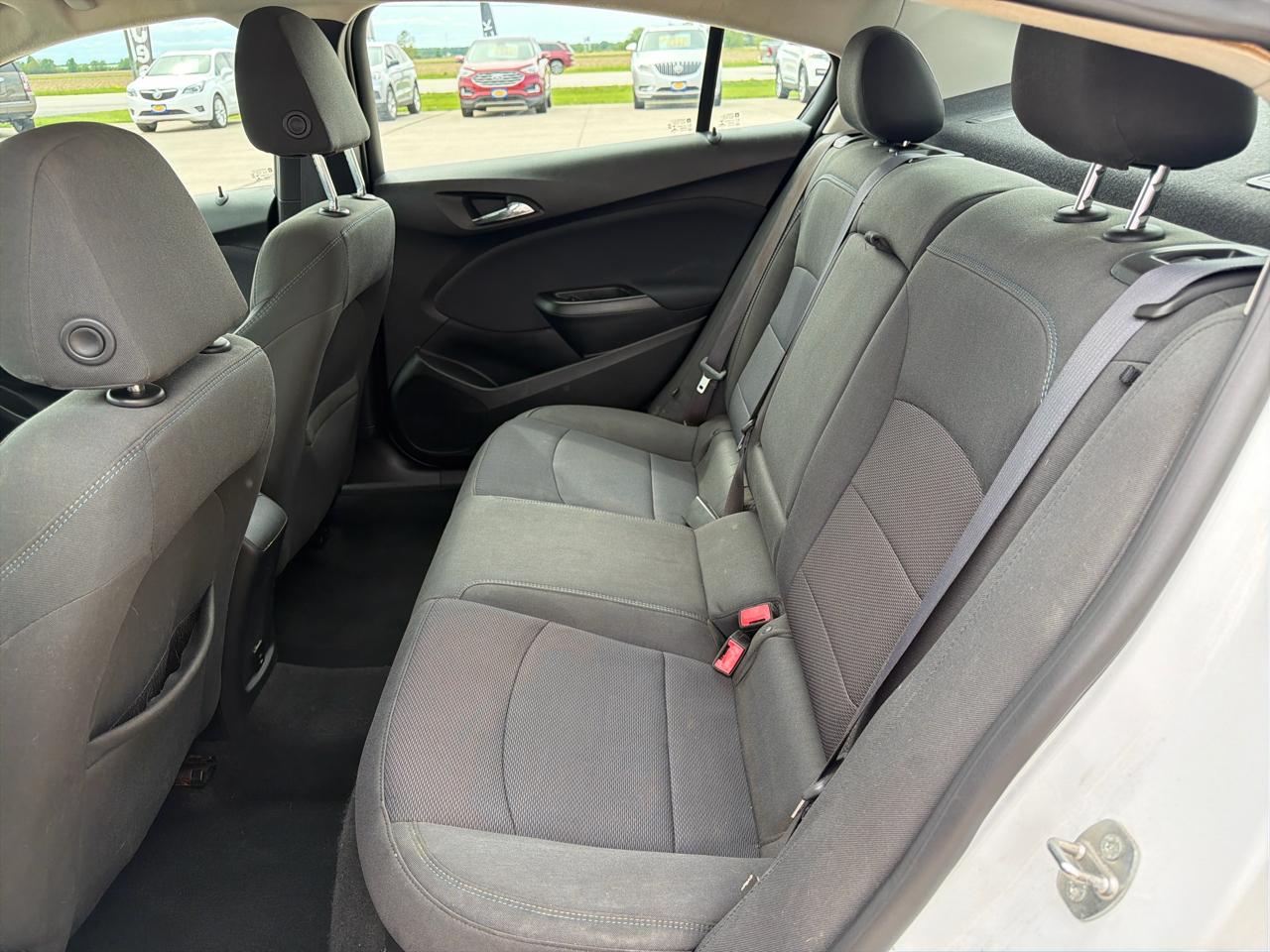 Chevrolet Cruze 4dr Sdn 1.4L LT w/1SD 2017