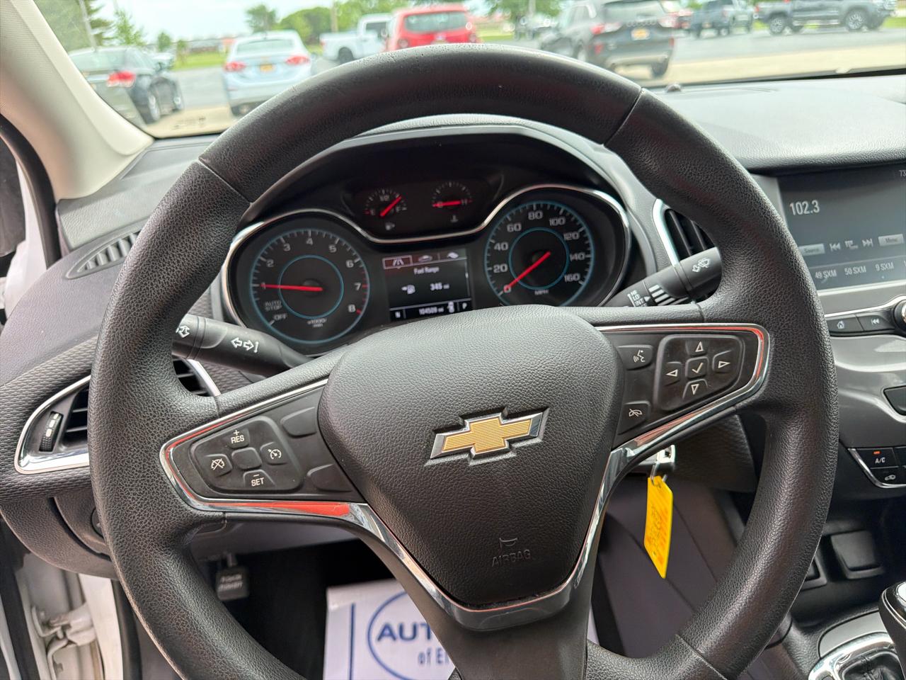 Chevrolet Cruze 4dr Sdn 1.4L LT w/1SD 2017
