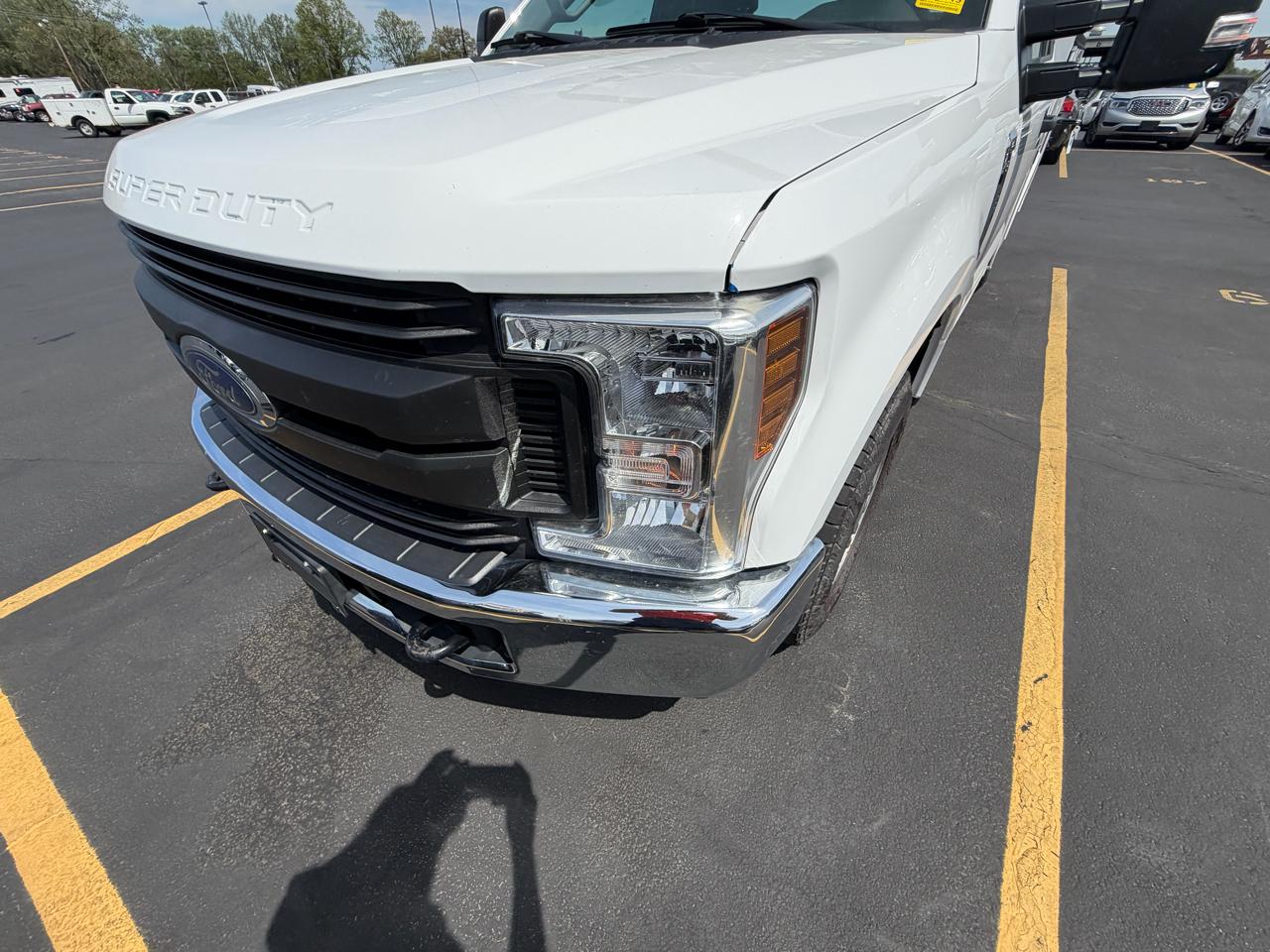 Ford Super Duty F-250 SRW XLT 2WD Reg Cab 8' Box 2019