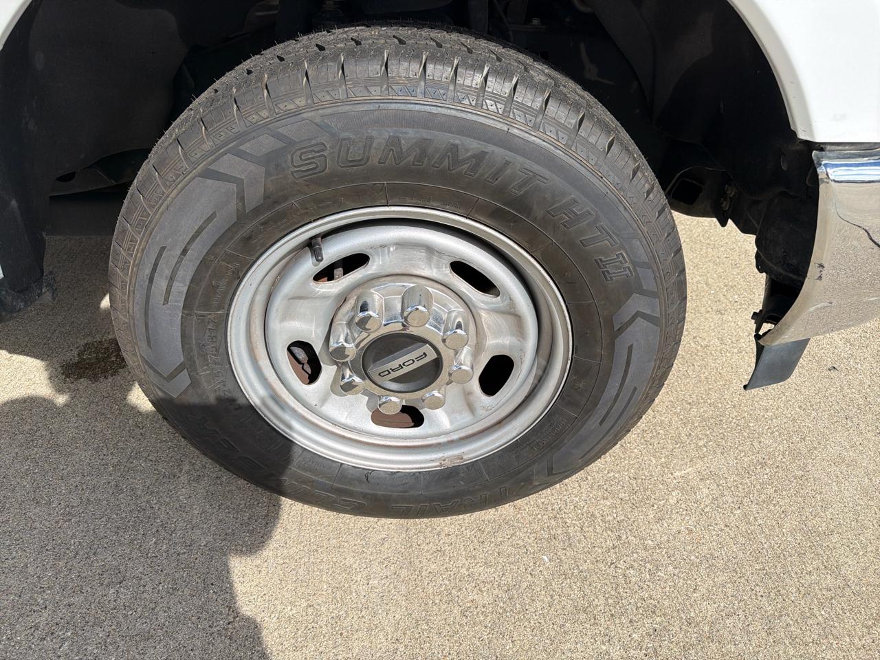 Ford Super Duty F-250 SRW XLT 2WD Reg Cab 8' Box 2019