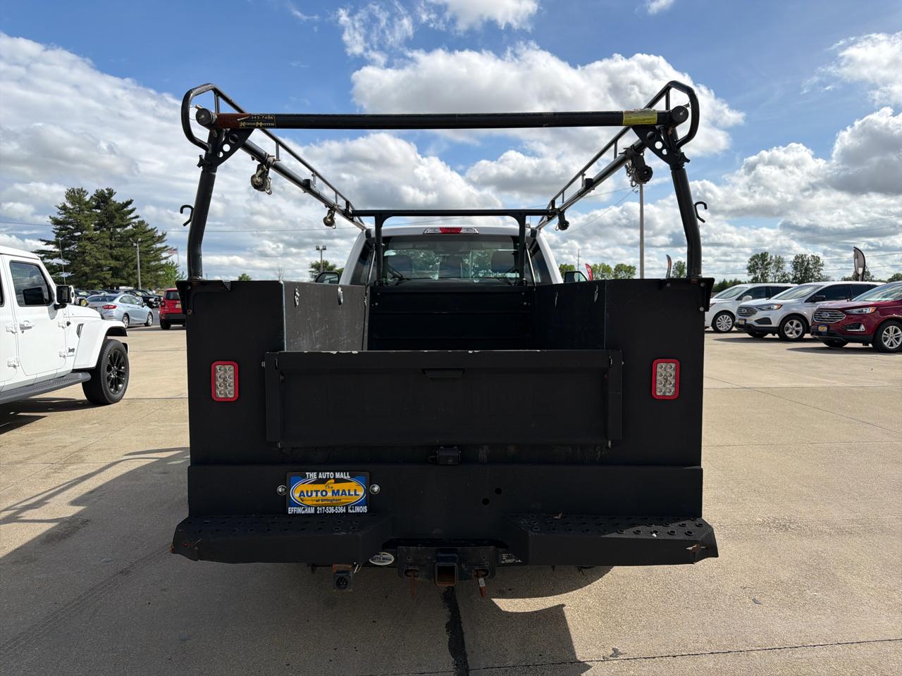 Ford Super Duty F-250 SRW XLT 2WD Reg Cab 8' Box 2019