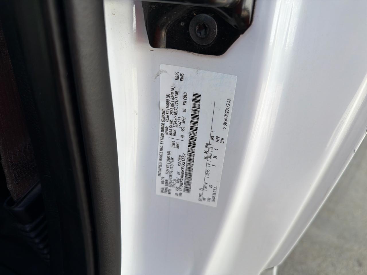 Ford Super Duty F-250 SRW XLT 2WD Reg Cab 8' Box 2019