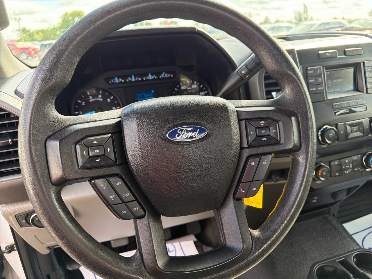 Ford Super Duty F-250 SRW XLT 2WD Reg Cab 8' Box 2019