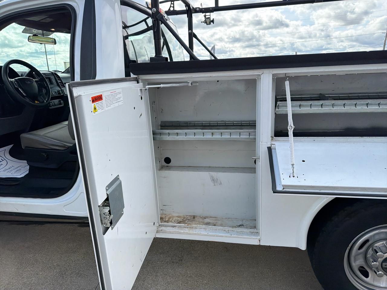 Ford Super Duty F-250 SRW XLT 2WD Reg Cab 8' Box 2019