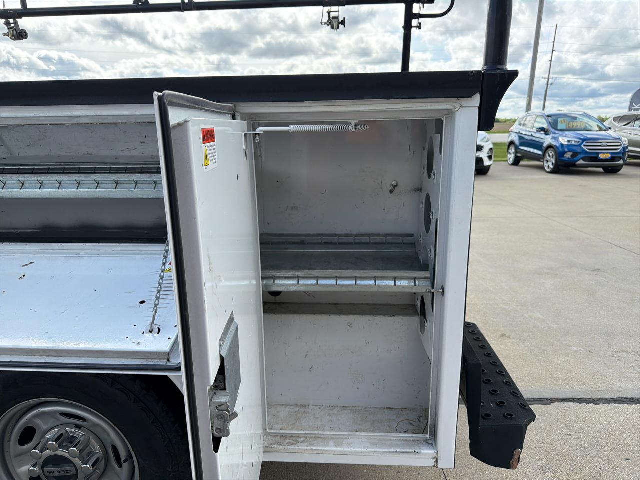 Ford Super Duty F-250 SRW XLT 2WD Reg Cab 8' Box 2019