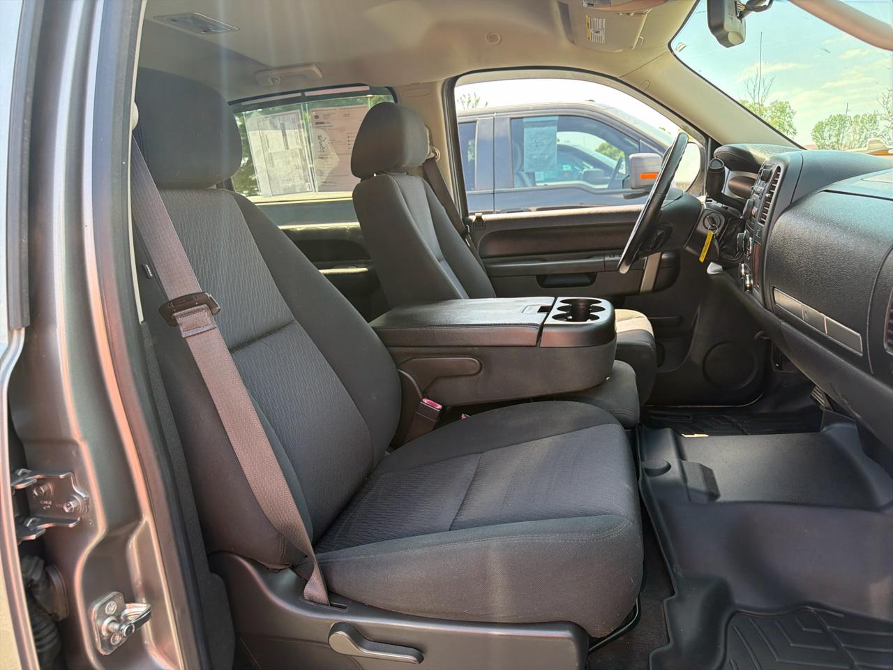 Chevrolet Silverado 1500 4WD Crew Cab 143.5" LT 2013