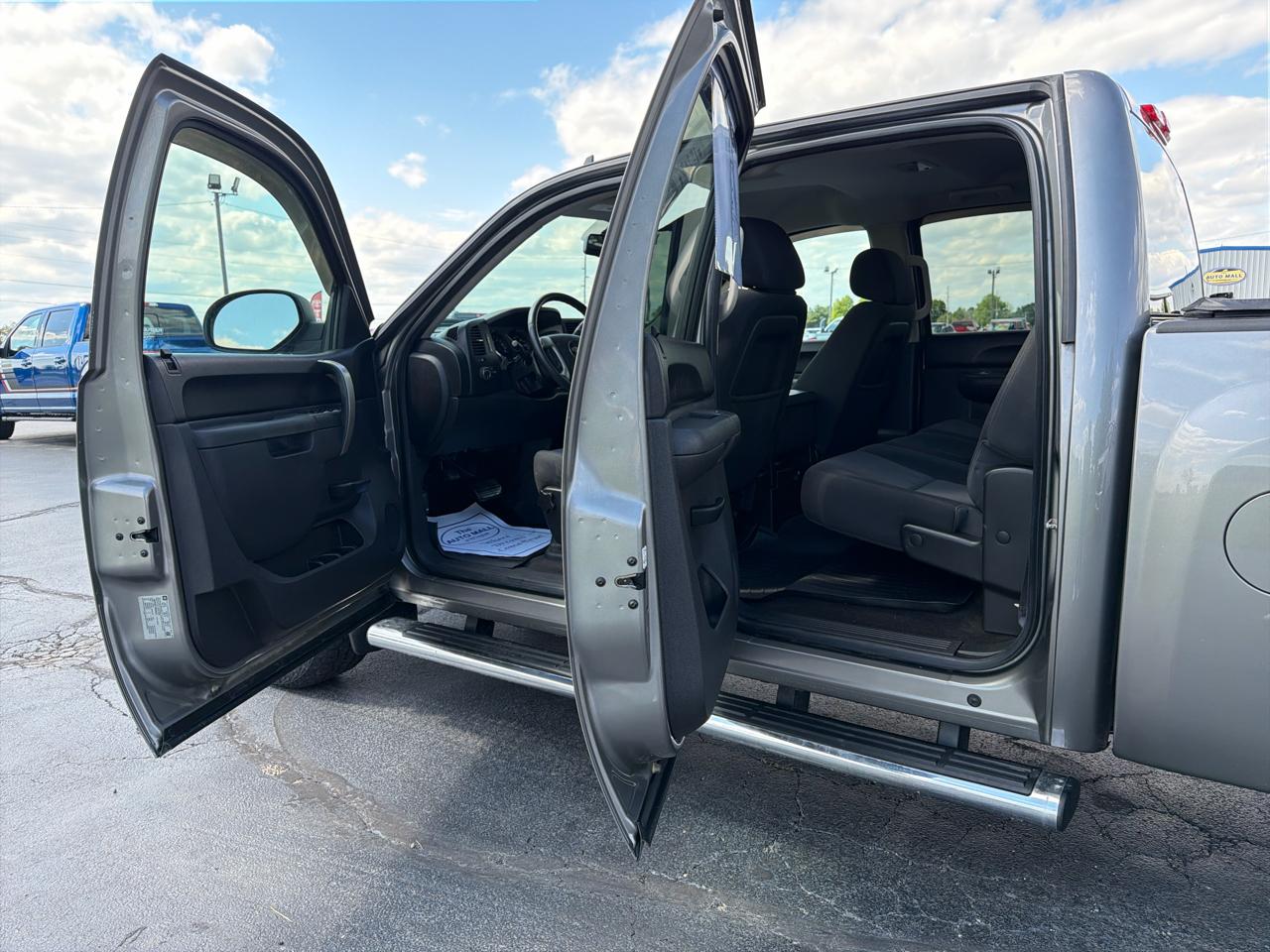 Chevrolet Silverado 1500 4WD Crew Cab 143.5" LT 2013