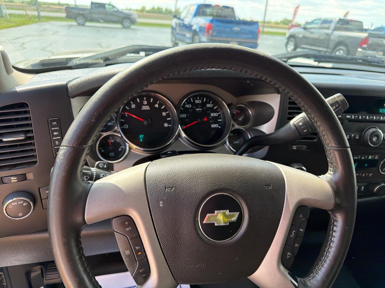 Chevrolet Silverado 1500 4WD Crew Cab 143.5" LT 2013