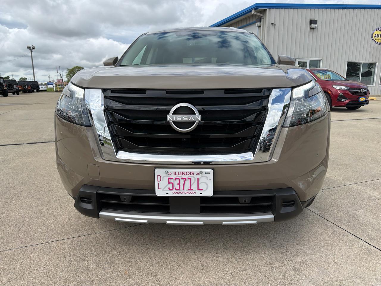 Nissan Pathfinder Platinum 4WD 2025