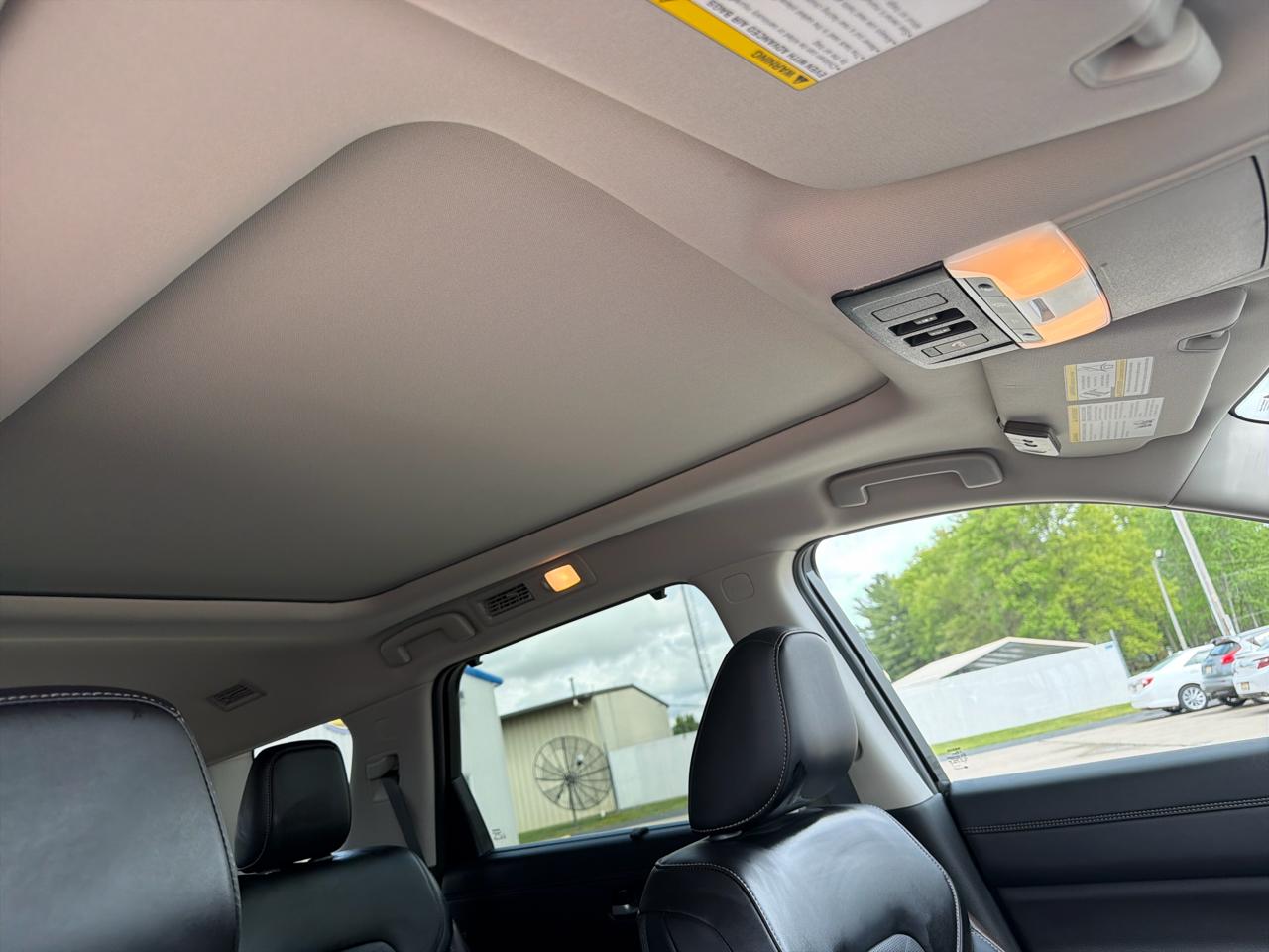 Nissan Pathfinder Platinum 4WD 2025