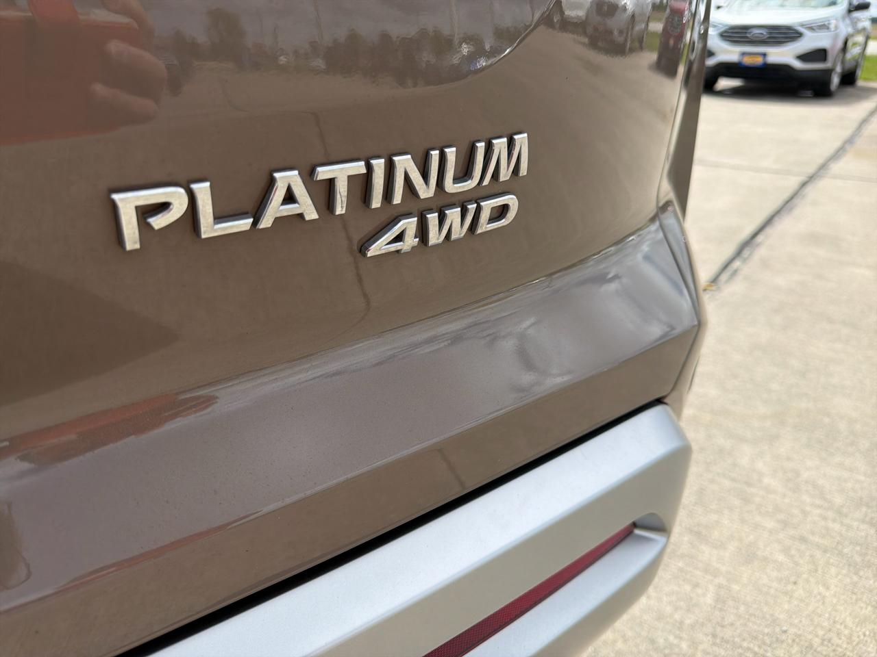 Nissan Pathfinder Platinum 4WD 2025