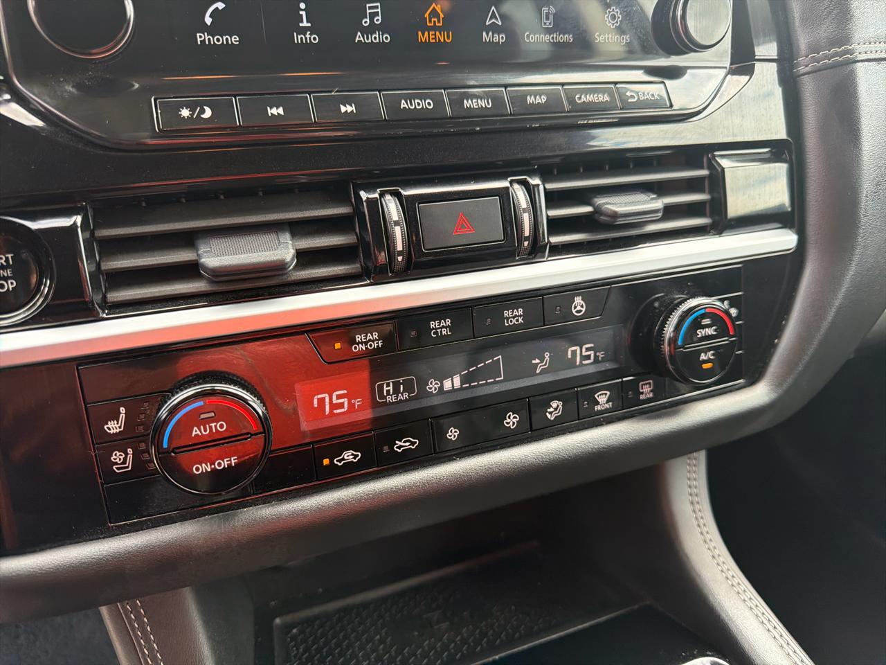 Nissan Pathfinder Platinum 4WD 2025