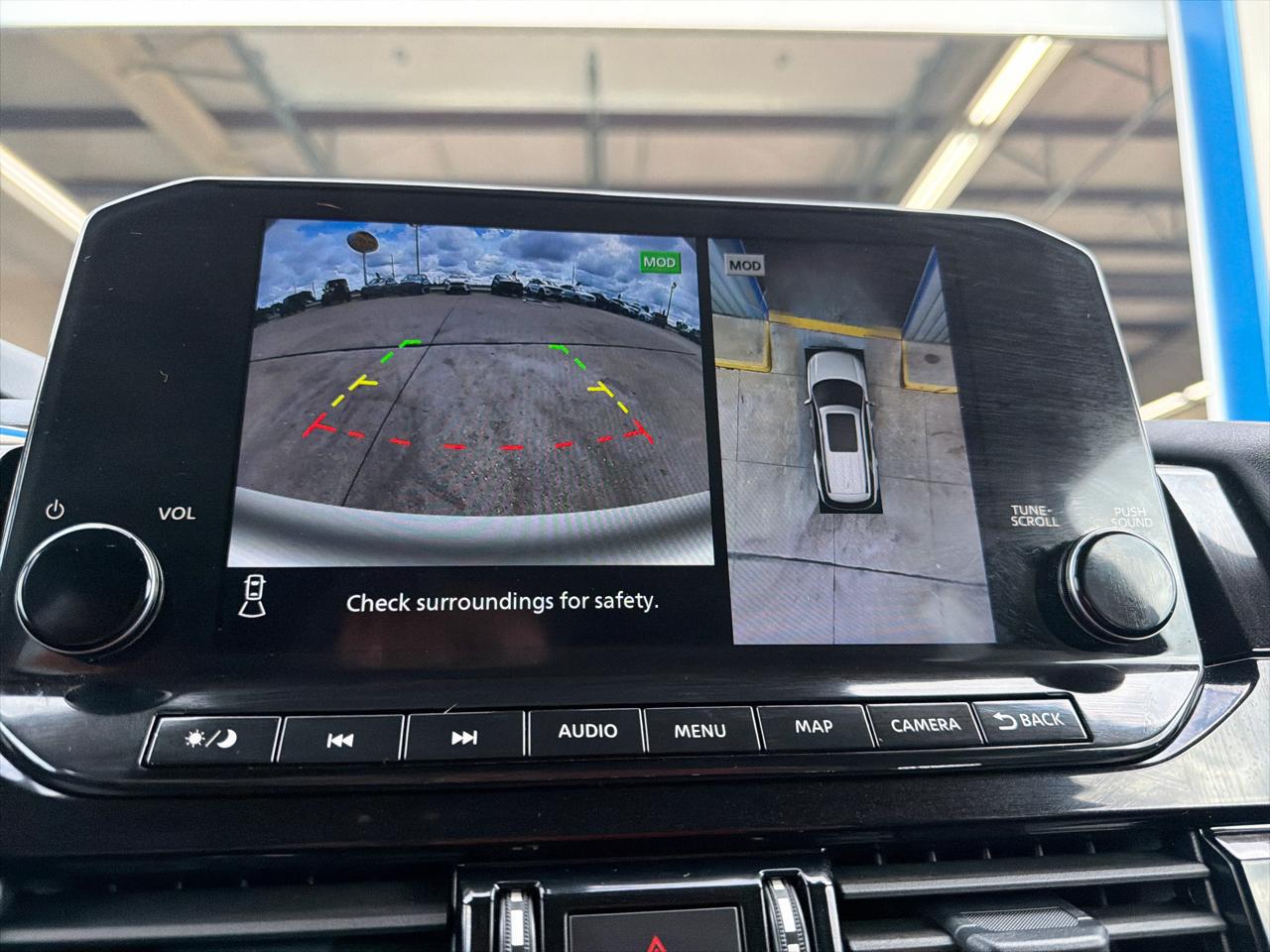 Nissan Pathfinder Platinum 4WD 2025