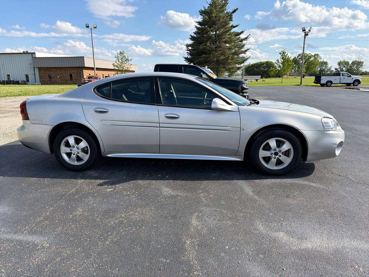 Pontiac Grand Prix 4dr Sdn 2008
