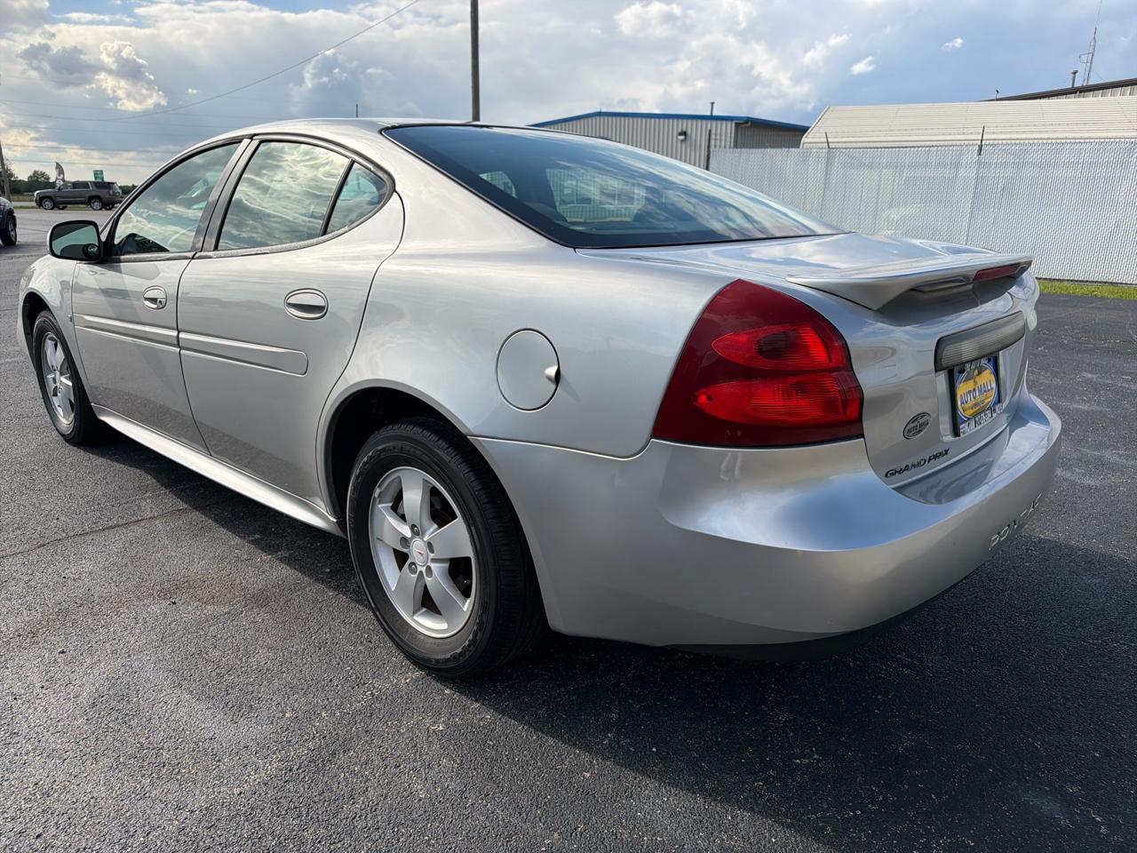 Pontiac Grand Prix 4dr Sdn 2008