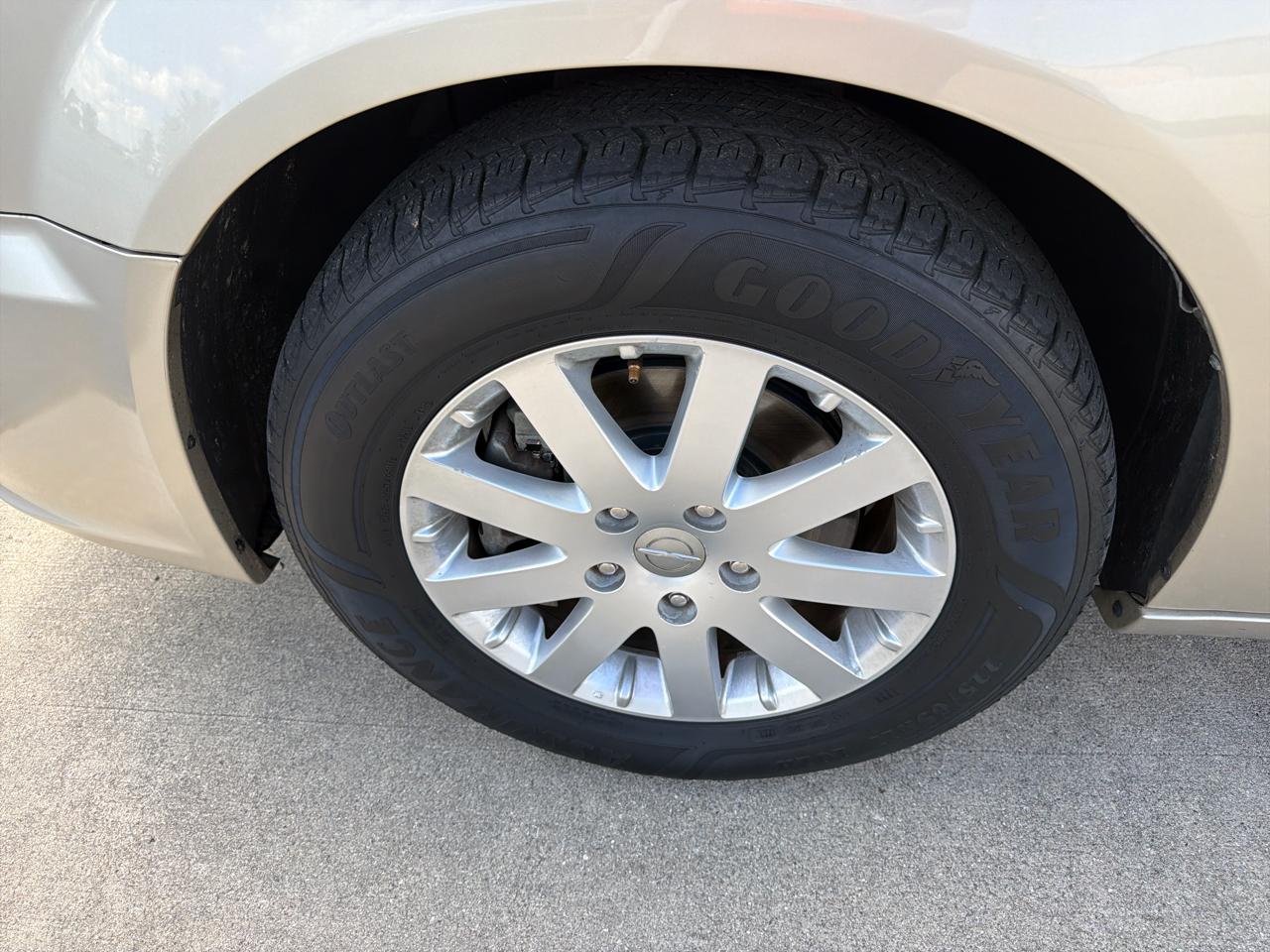 Chrysler Town & Country 4dr Wgn Touring 2016