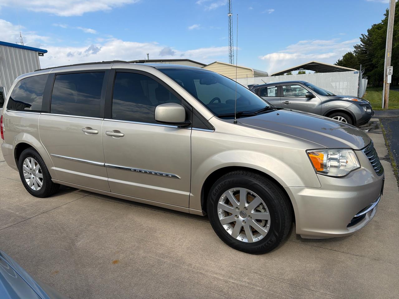 Chrysler Town & Country 4dr Wgn Touring 2016