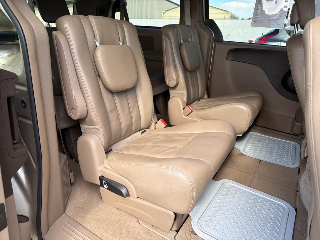 Chrysler Town & Country 4dr Wgn Touring 2016