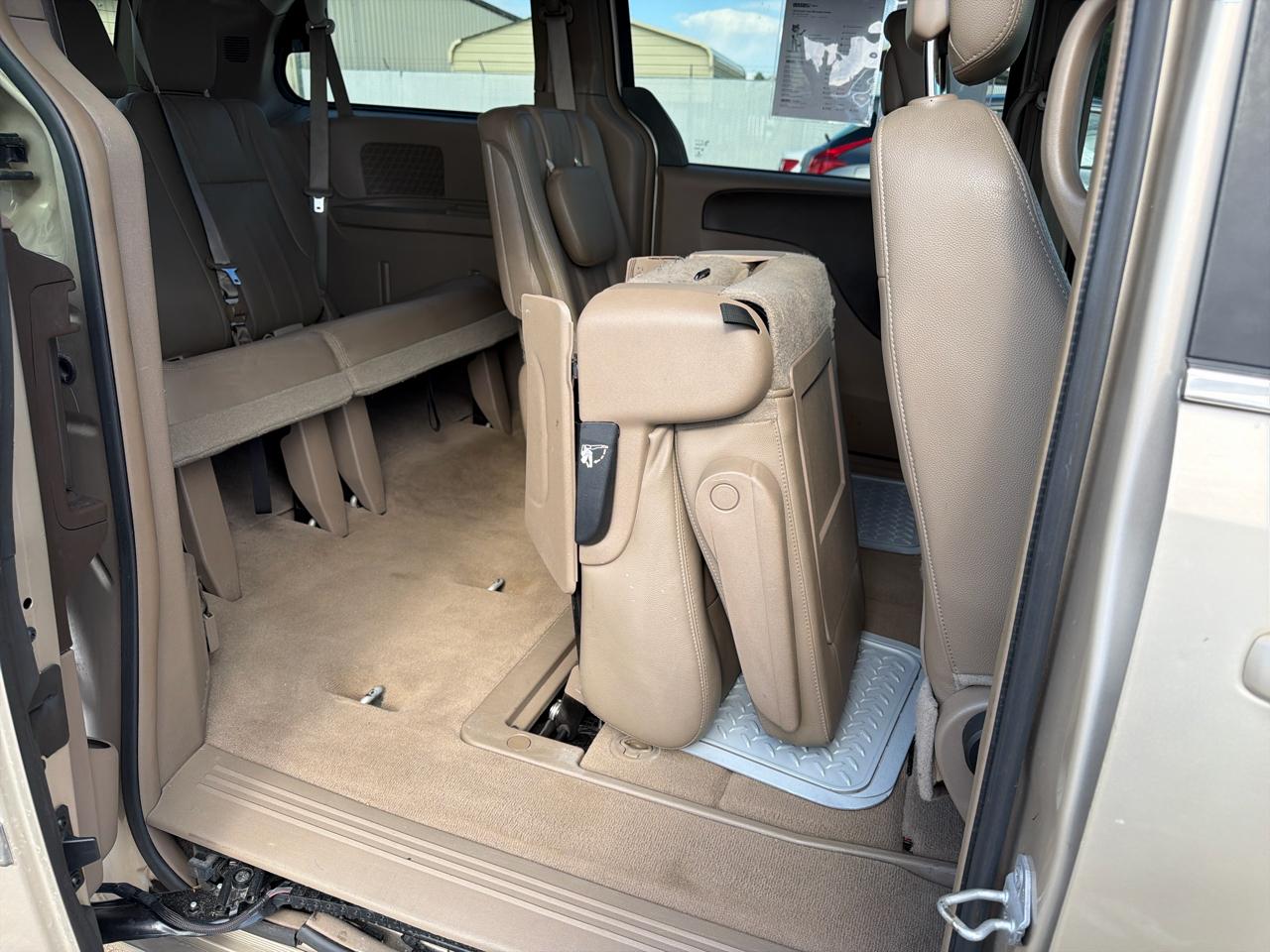 Chrysler Town & Country 4dr Wgn Touring 2016