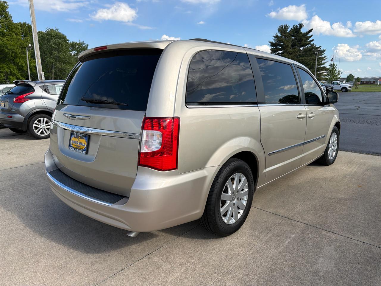 Chrysler Town & Country 4dr Wgn Touring 2016