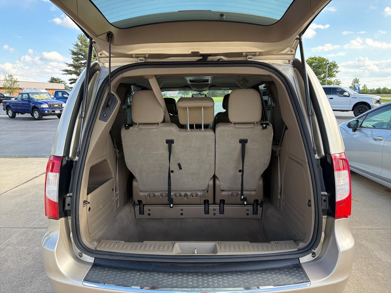 Chrysler Town & Country 4dr Wgn Touring 2016