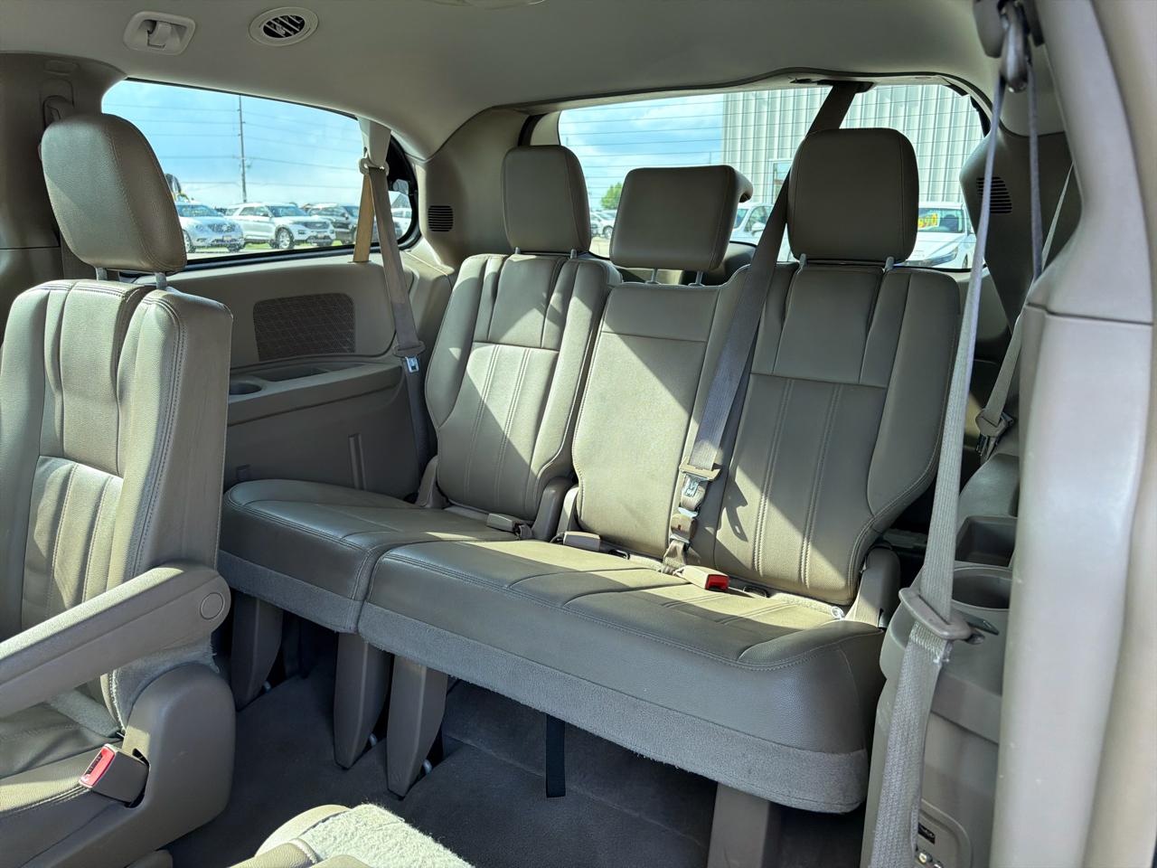 Chrysler Town & Country 4dr Wgn Touring 2016