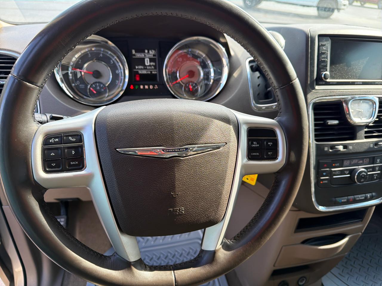 Chrysler Town & Country 4dr Wgn Touring 2016