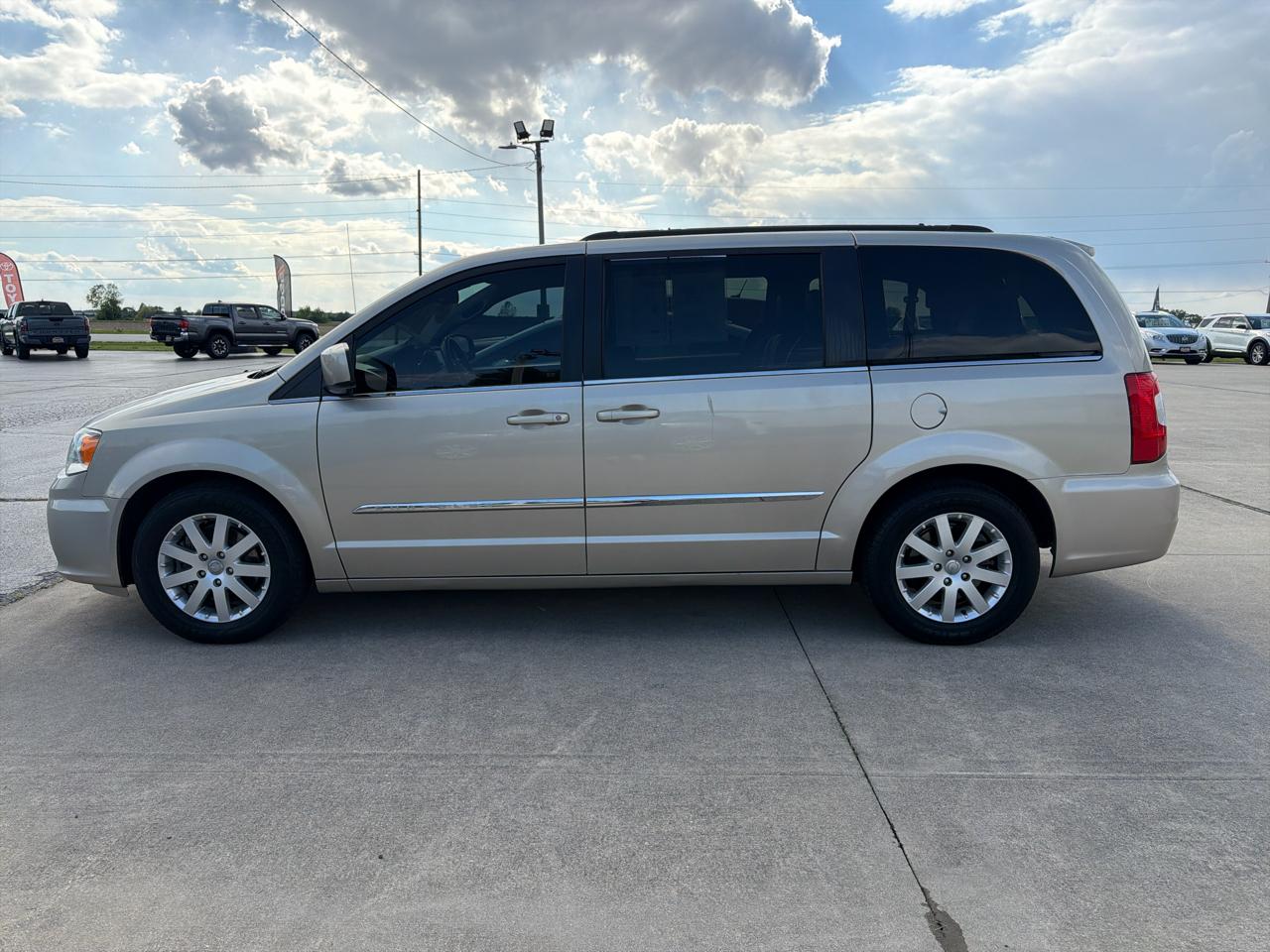 Chrysler Town & Country 4dr Wgn Touring 2016