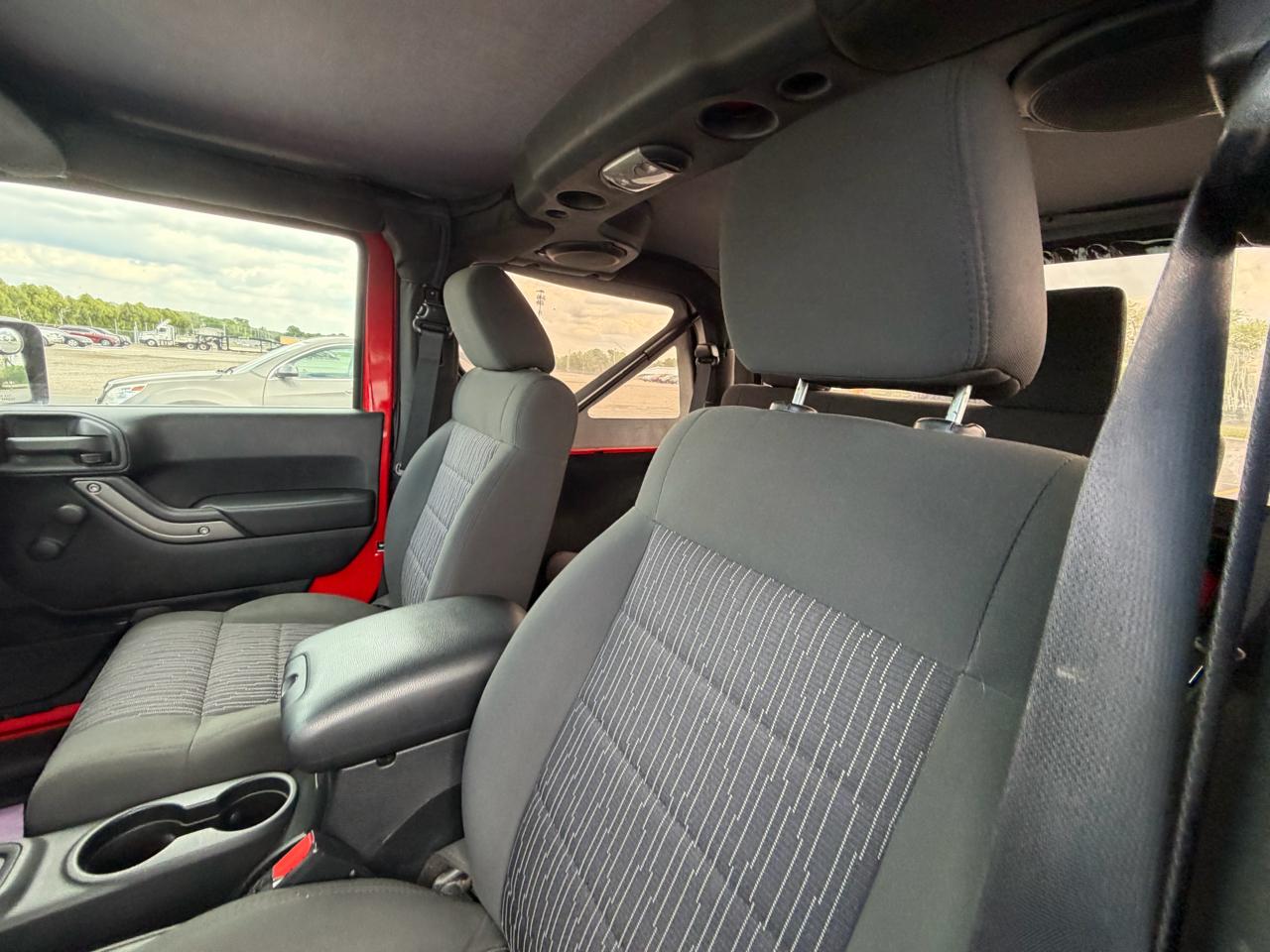 Jeep Wrangler 4WD 2dr Sport 2011