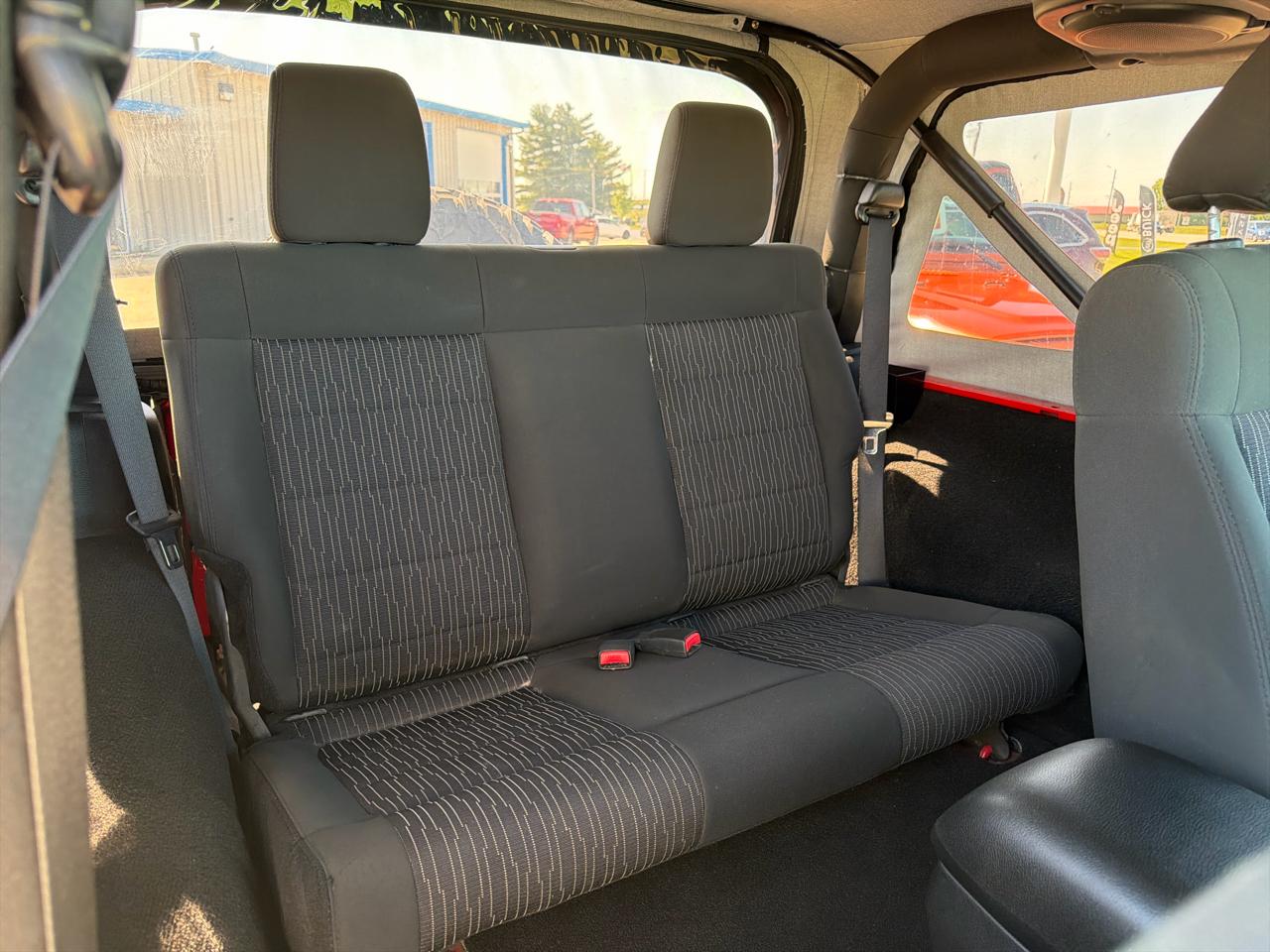Jeep Wrangler 4WD 2dr Sport 2011