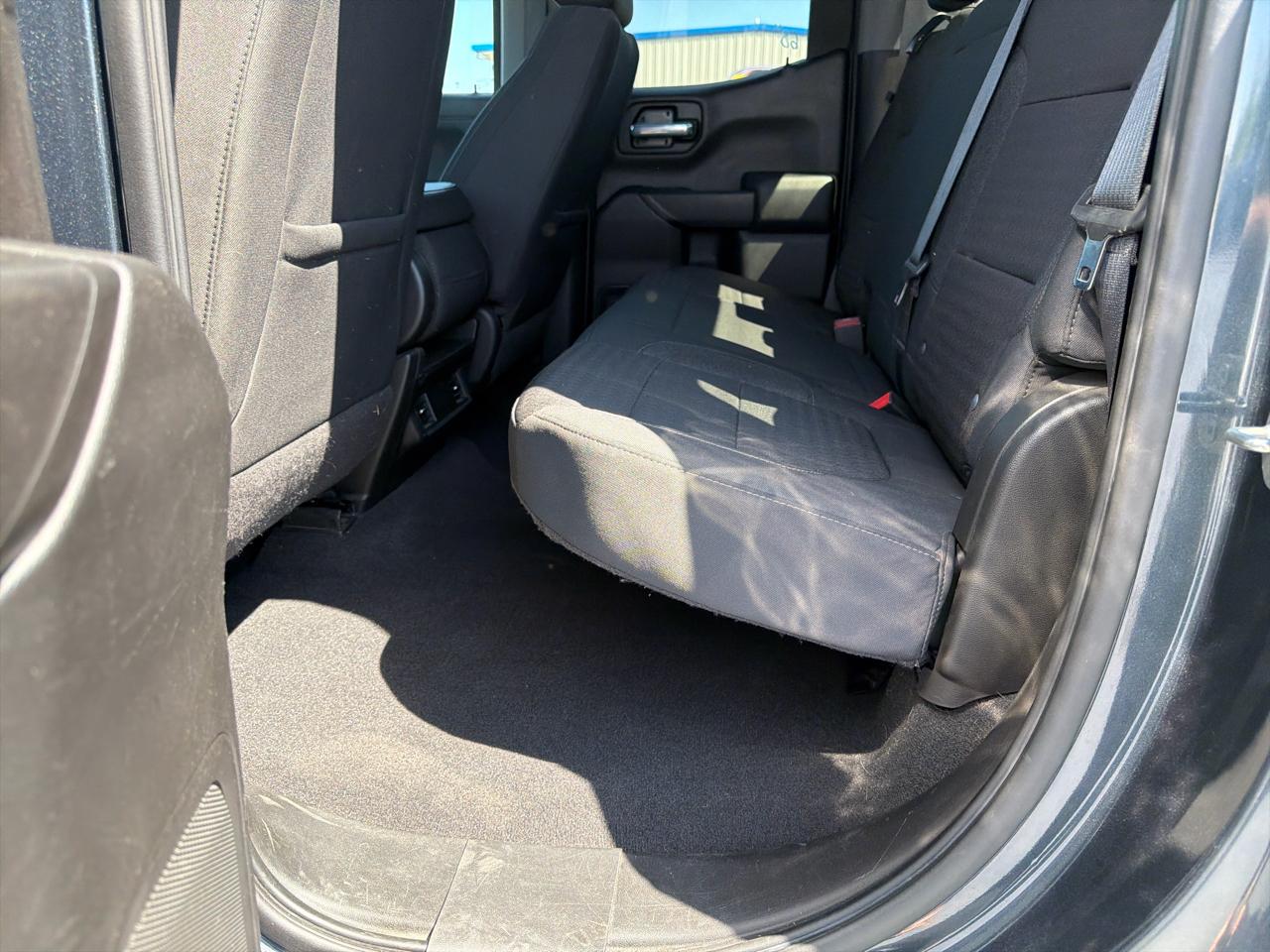 Chevrolet Silverado 1500 4WD Double Cab 147" LT 2020