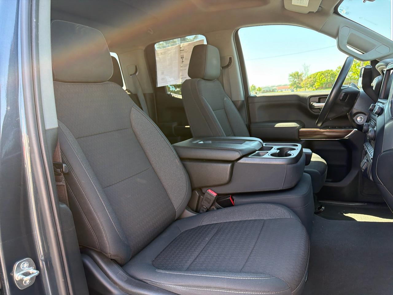 Chevrolet Silverado 1500 4WD Double Cab 147" LT 2020