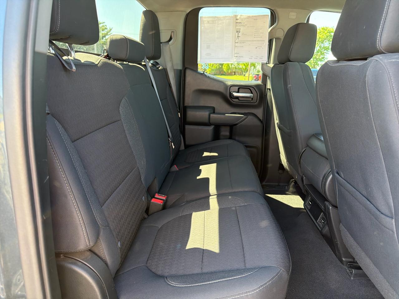 Chevrolet Silverado 1500 4WD Double Cab 147" LT 2020