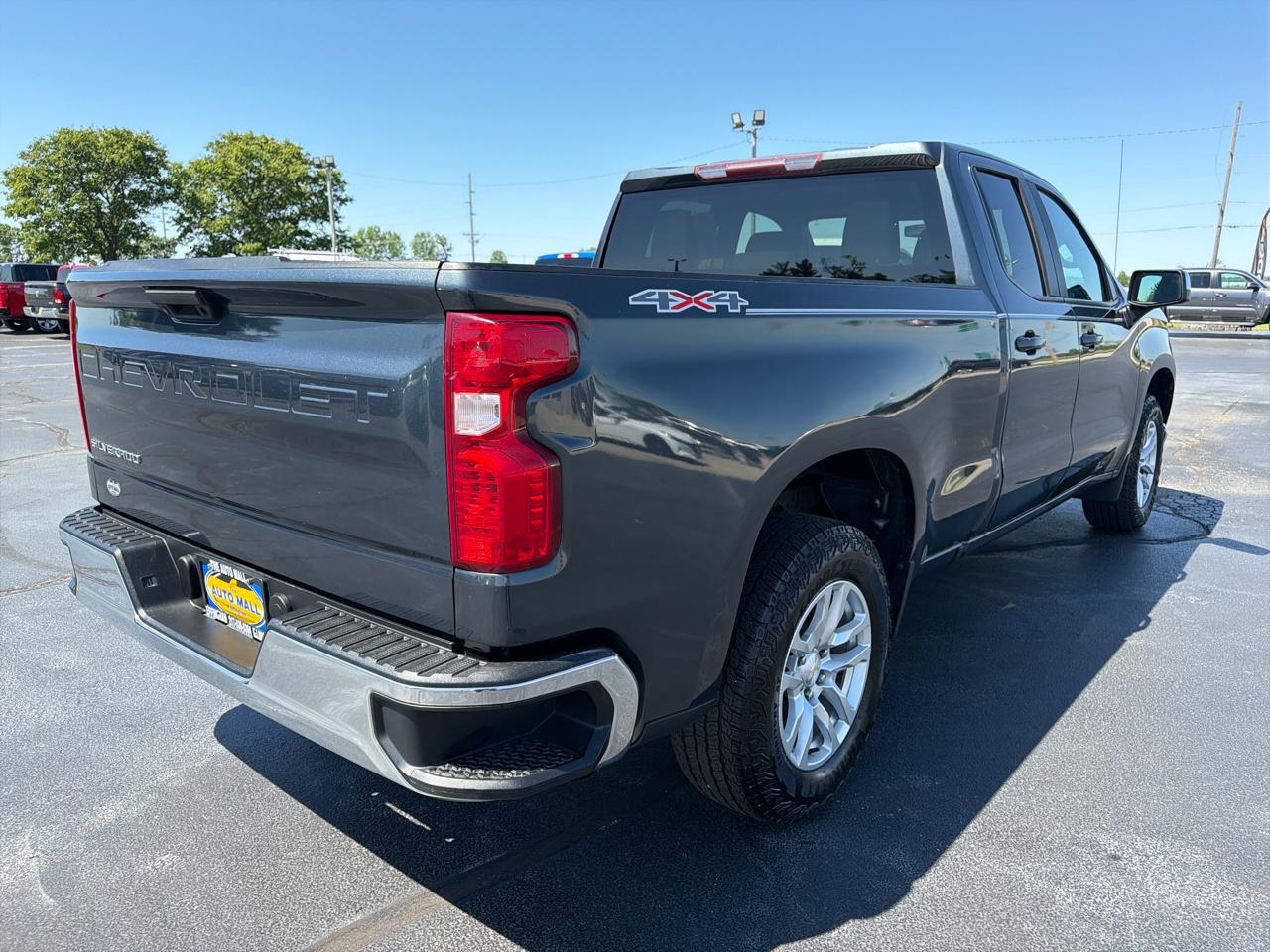 Chevrolet Silverado 1500 4WD Double Cab 147" LT 2020