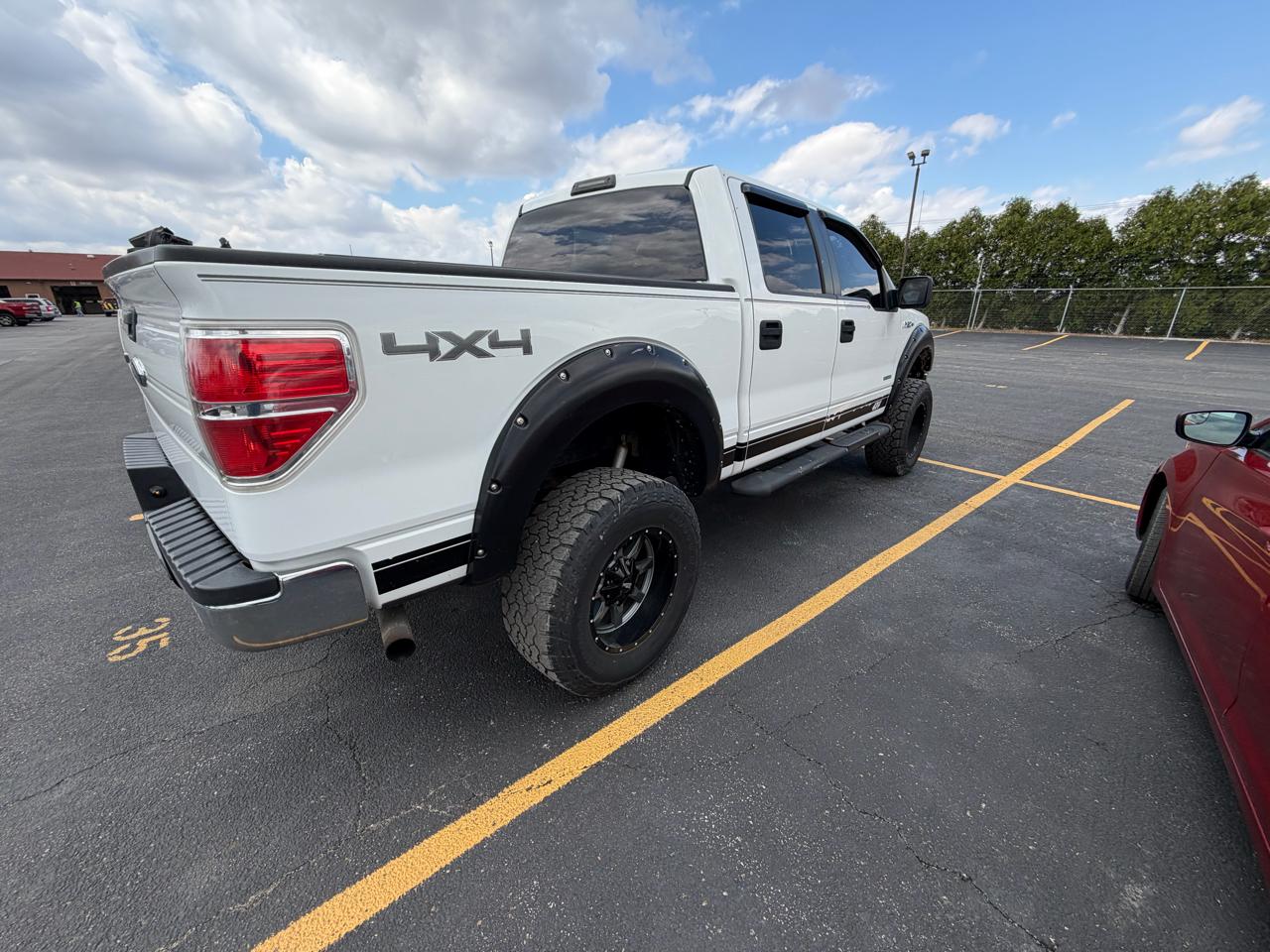 Ford F-150 4WD SuperCrew 145" XLT 2014