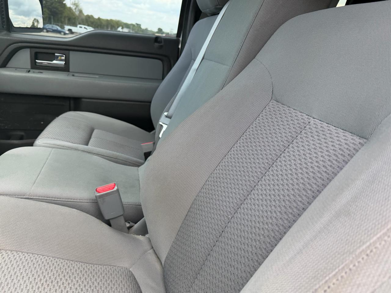 Ford F-150 4WD SuperCrew 145" XLT 2014
