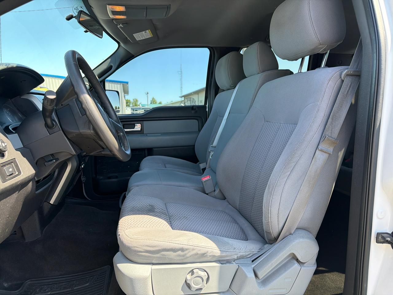 Ford F-150 4WD SuperCrew 145" XLT 2014