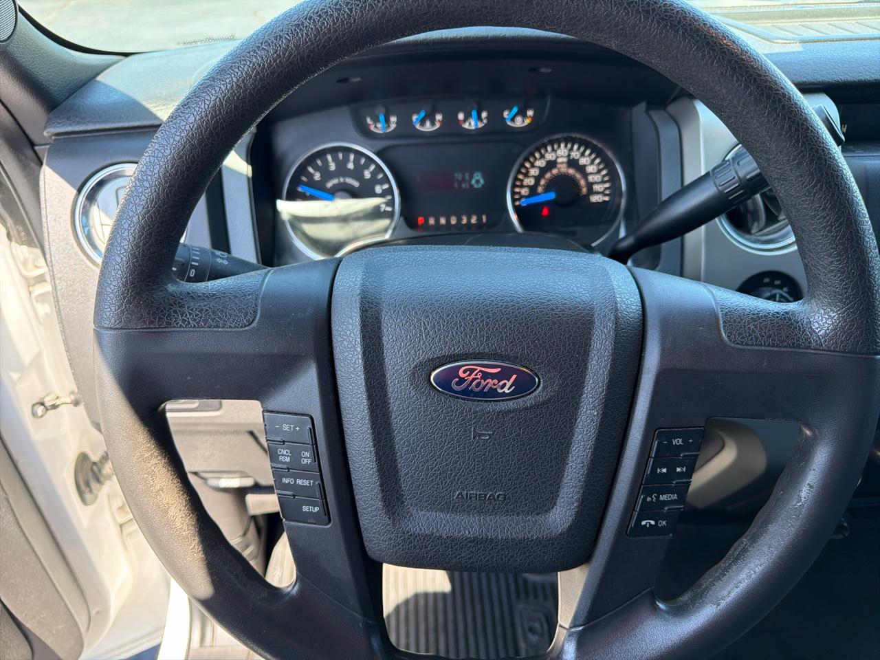Ford F-150 4WD SuperCrew 145" XLT 2014