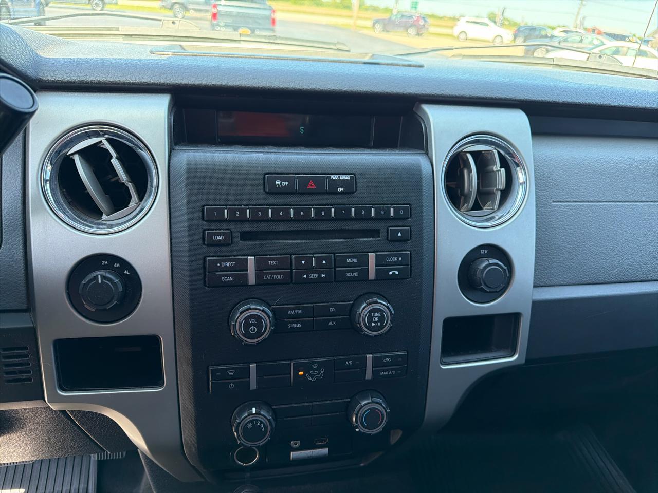 Ford F-150 4WD SuperCrew 145" XLT 2014