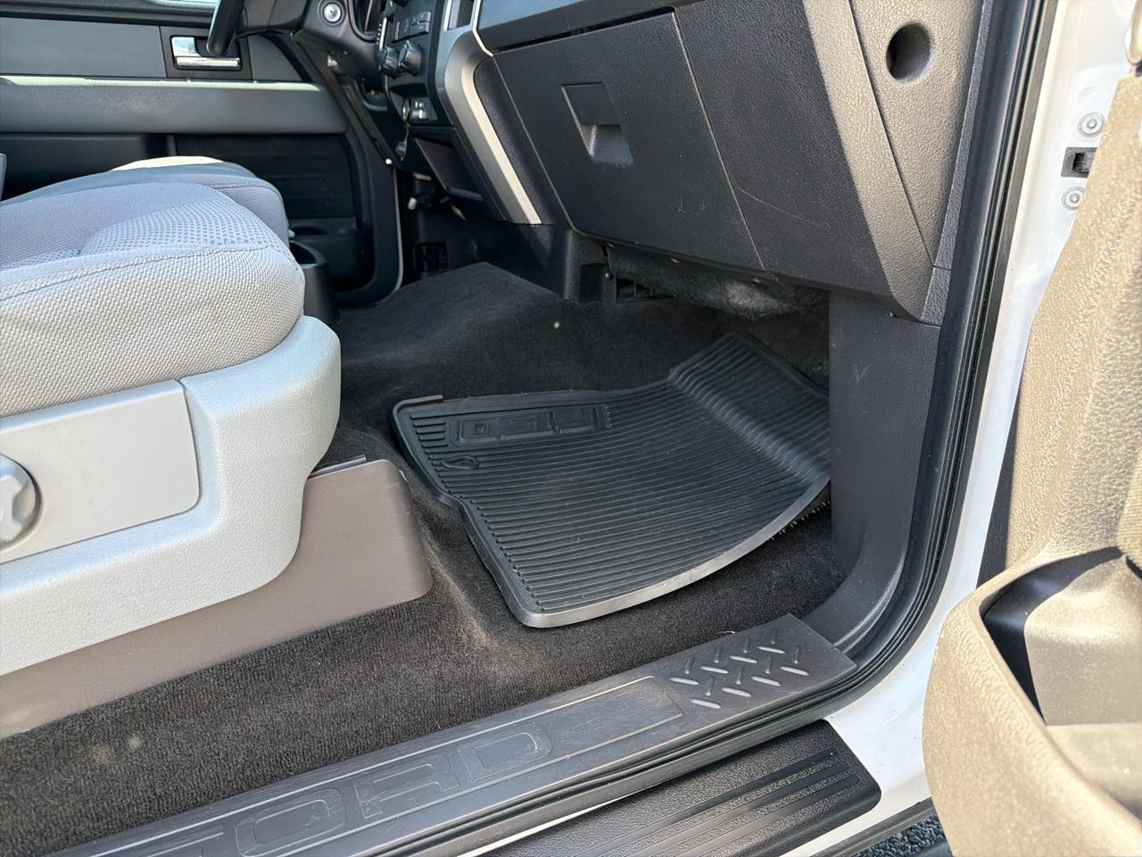 Ford F-150 4WD SuperCrew 145" XLT 2014